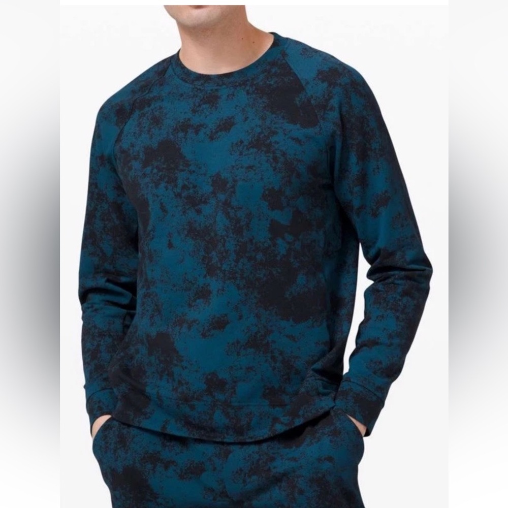 lululemon athletica Men's Teal & Black Cloud Print Crew Sweatshirt